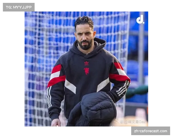 曼联球迷怒斥球队现状要求解散阿莫林下课B费离队